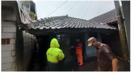 Kondisi pasca bencana longsor di Kecamatan Cikajang dan Kecamatan Banjarwangi, serta kondisi pasca bencana angin puting beliung di Kecamatan Tarogong Kidul, Kabupaten Garut, Senin (05/02/2024). (Foto : Dok. Kecamatan Cikajang, Banjarwangi, dan Tarogong Kidul).