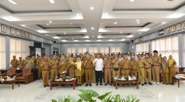 *Caption:*
Pj Gubernur Jawa Barat Bey Machmudin melakukan kunjungan ke Dinas Tanaman Pangan dan Hortikultura (DTPH) Provinsi Jawa Barat di Kota Bandung, Senin (19/2/2024)..(Foto: Angga/Biro Adpim Jabar)