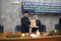 Rapat Paripurna DPRD Garut membahas Laporan Pertanggungjawaban Bupati Tahun 2023 di Gedung DPRD Kabupaten Garut, Tarogong Kidul, Pada Hari Selasa (30/4/2024), Kemarin, Rabu (1/05/2024).