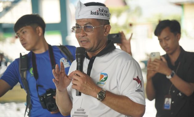 Dorong Prestasi dan Fasilitas Olahraga, Wagub Jabar Tinjau Kejuaraan Renang di Garut