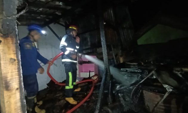 Dapur Rumah Warga di Malangbong Terbakar, Diduga Akibat Korsleting Listrik