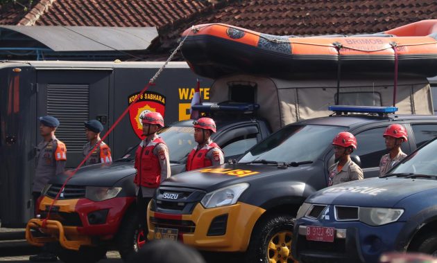 Perkuat Sinergi Penanggulangan Bencana, Kapolres Garut Pimpin Apel Siaga Hidrometeorologi dan Gempa Bumi 2025