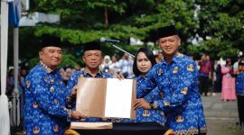 Penyerahan SK PPPK Paruh Waktu Tahun 2025