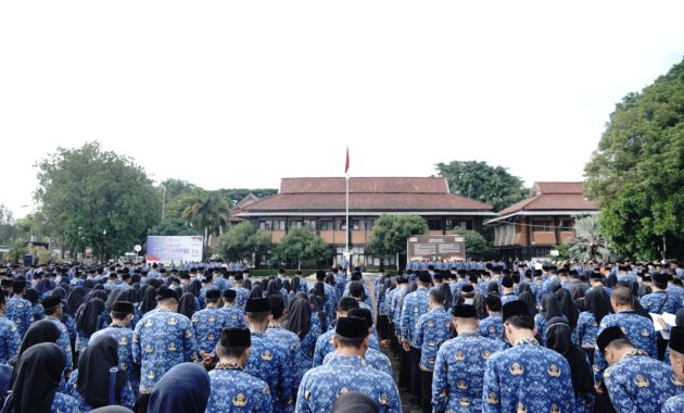Kades Barusari Raih Penghargaan Nasional, Bupati Garut Apresiasi Prestasi Peacemaker Justice Award 2025