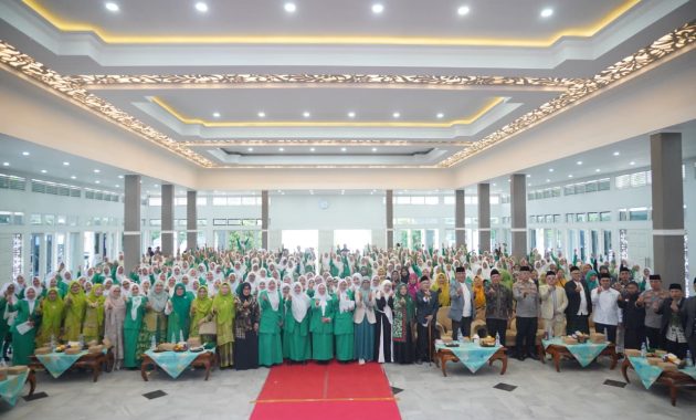 DPRD Garut Dorong Penguatan Peran Perempuan pada Pelantikan dan Raker PC Fatayat NU