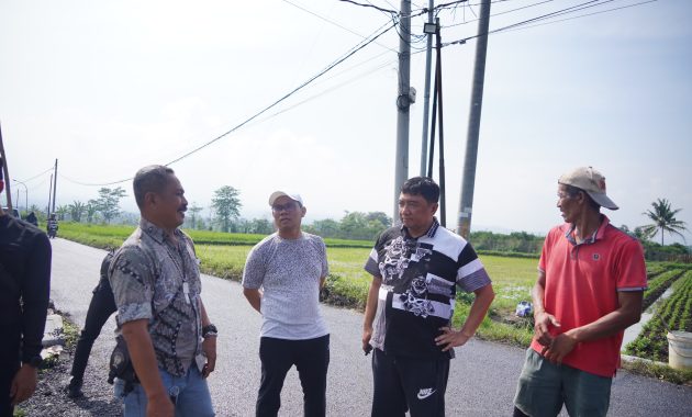 Tepati Aspirasi Warga, Bupati Garut Pantau Langsung Perbaikan Jalan Bojonglarang