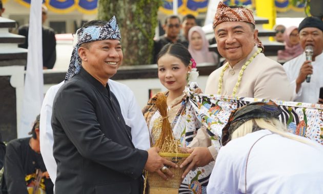 Menapak Jejak Leluhur, Bupati Garut Pimpin Prosesi Adat dan Ziarah dalam HJG ke-213