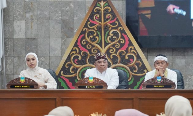 Paripurna HJG ke-213, Bupati Garut Tegaskan Visi “Gumiwang, Tanjeur, Dangiang” untuk Masa Depan Daerah