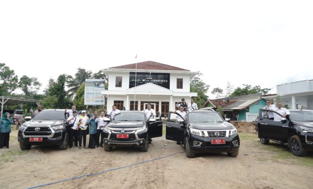 Tinjau Jalan Garut Selatan, Bupati Garut Siapkan Skema Perbaikan Bertahap Karangsewu