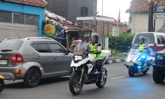 Arus Kendaraan Meningkat, Polisi Terapkan Sistem One Way di Jalur Bandung–Tasikmalaya