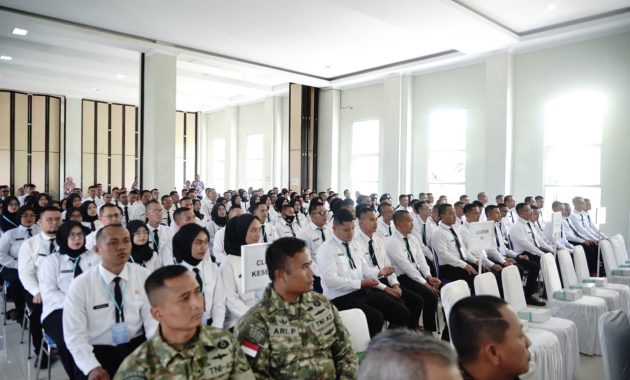 GNFI-Bupati Garut Resmi Tutup Latsar CPNS 2026, Tegaskan ASN Harus Melayani Bukan Dilayani