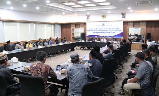 BJB Kucurkan CSR Rp239 Juta, 22 DKM di Garut Terima Bantuan Langsung