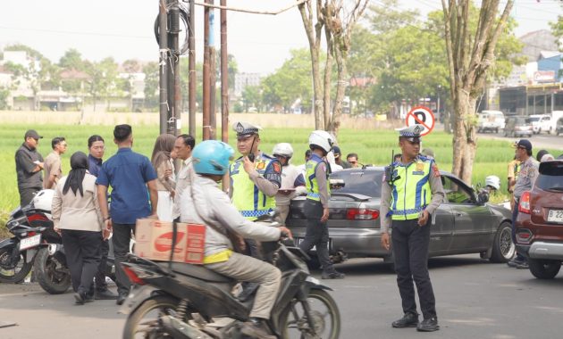 Wabup Garut Pantau Langsung Opsgab Pajak Kendaraan, Dorong Kesadaran Warga Tingkatkan PAD