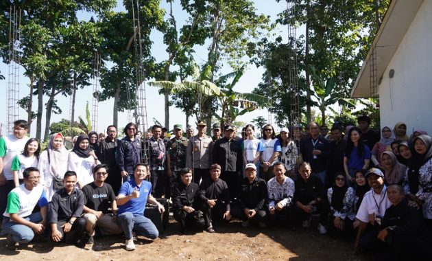 Sekolah Ramah Lingkungan di Garut Mulai Dibangun dengan Bata dari Sampah Plastik Daur Ulang