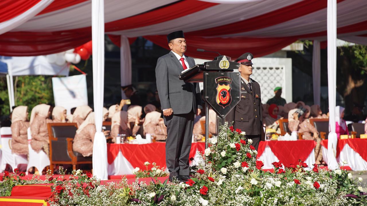 HUT Bhayangkara Ke-80 di Garut Berlangsung Khidmat, Sinergi TNI-Polri Semakin Kokoh Lewat Kejutan Tumpeng