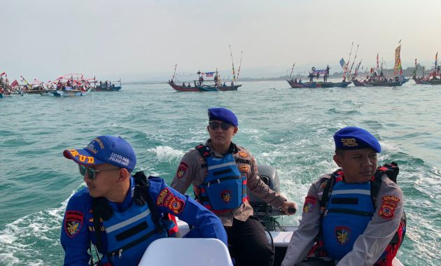 Pengamanan Ketat Tasyakur Nelayan Santolo Berjalan Lancar, Satpolairud Pastikan Seluruh Rangkaian Acara Kondusif