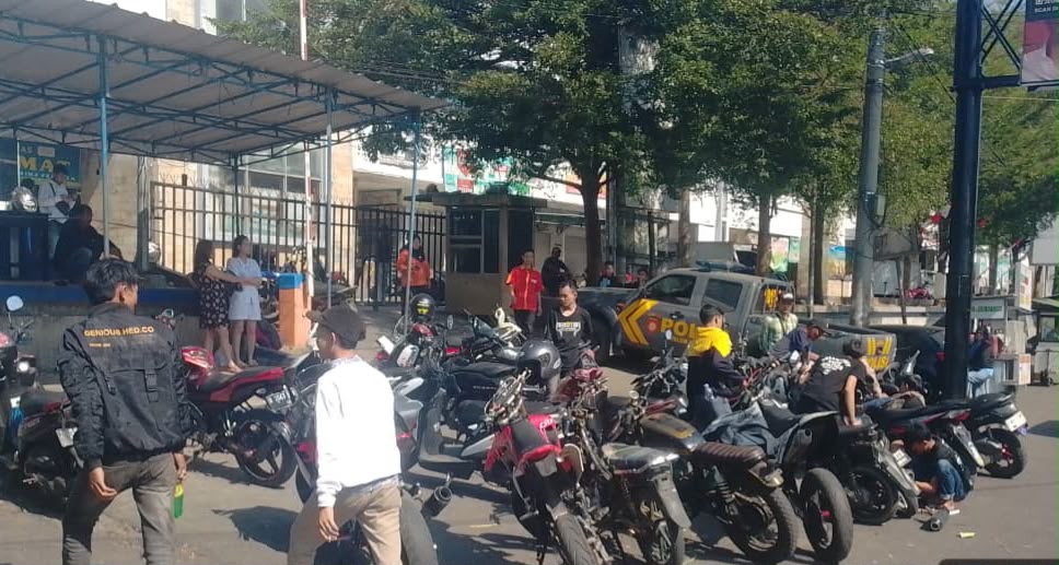 Polsek Wanaraja Amankan 50 Knalpot Brong dalam Operasi Penertiban Lalu Lintas