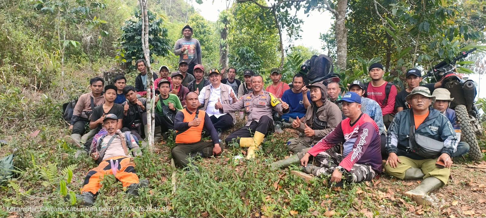 Api Melalap Lahan Perhutani di Talagawangi, Pemadaman Dilakukan Bersama Warga
