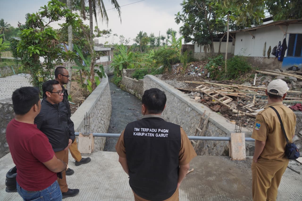 Jembatan Cidarengdeng Dikebut, Pemkab Garut Pastikan Bisa Digunakan Awal Oktober