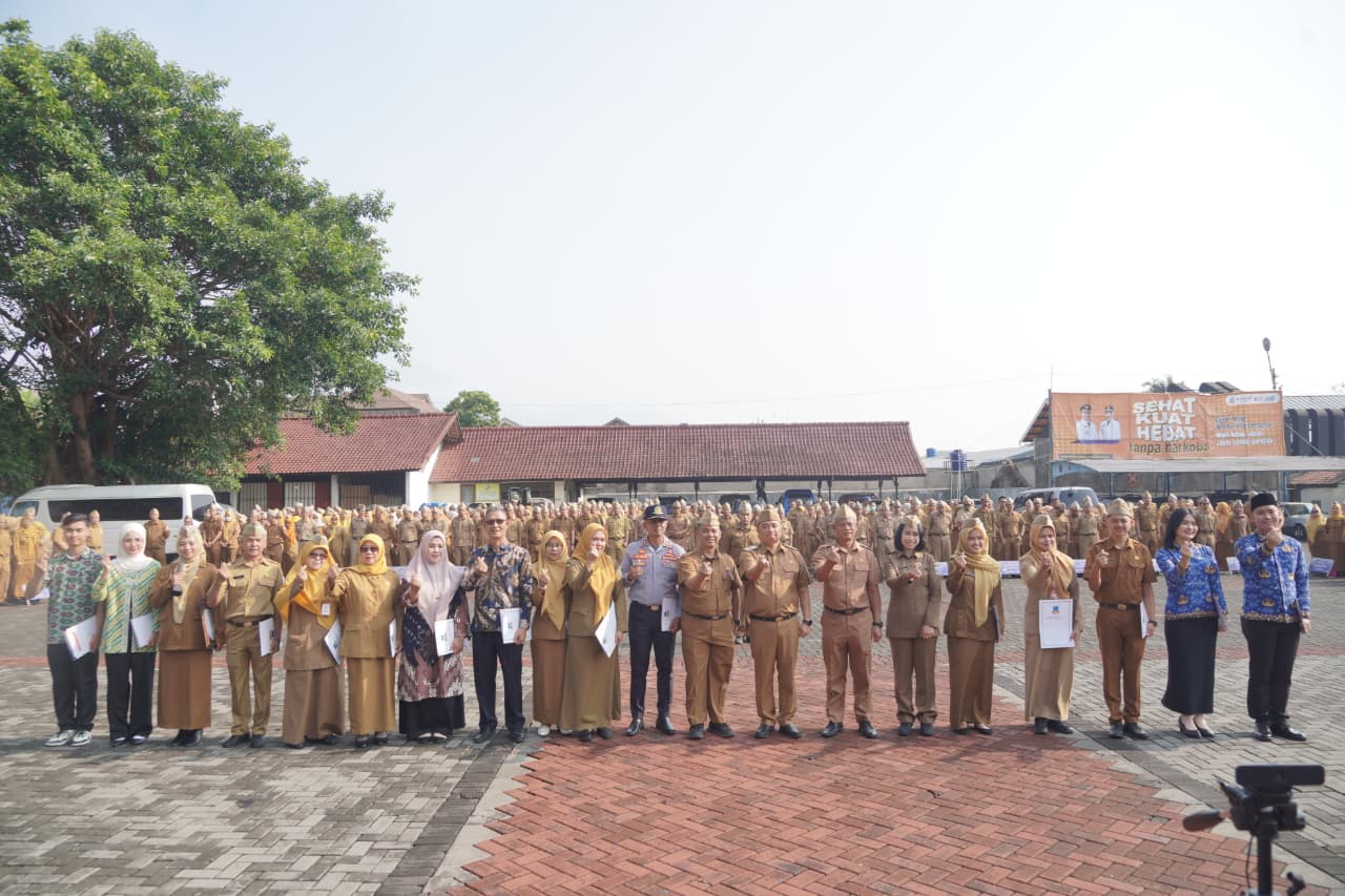 Pelayanan Kependudukan Garut Ukir Tiga Prestasi di Tingkat Jawa Barat